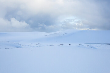 冬の鳥取砂丘の雪景色 鳥取県 鳥取砂丘