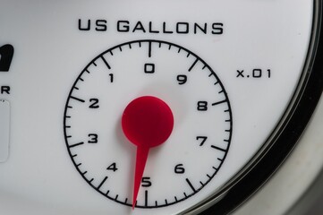 Flow indicator on a US water meter in gallons