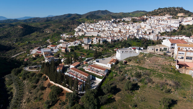 Almog&iacute;a , M&aacute;laga