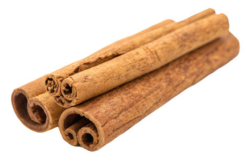 Barras de canela aisladas