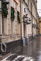 pointed arch colonnade