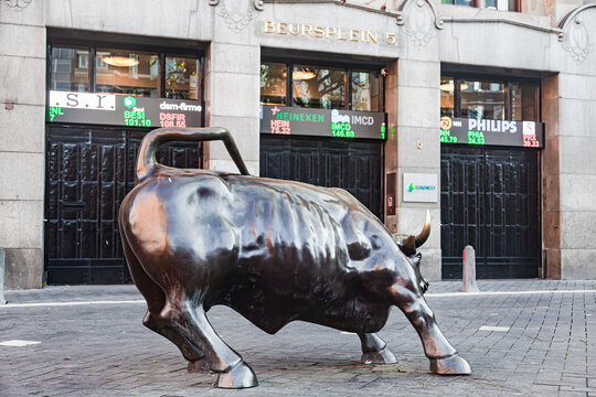 Netherlads, Amsterdam - 03.11.2024: Bronze bull in the center of Amsterdam. Symbol of growth of shares on the stock market.