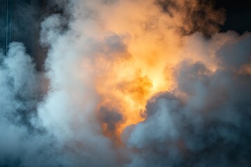 Obraz premium white smoke against a black background with soft diffused lighting