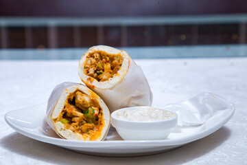 Chicken shwarma with sauce