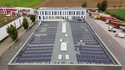 Expansive Solar Panel Arrays on Industrial Facility Roofs