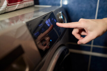 Operating a Modern Washing Machine A Comprehensive Guide to Efficient, User Friendly Use
