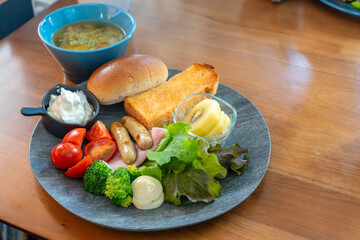 食事バランスの良いモーニングセット