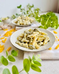 Veganer Glutenfreier Nudelsalat Rezept Penne Pasta Salat Mayonnaise Gewürzgurken Partysalat Nudeln