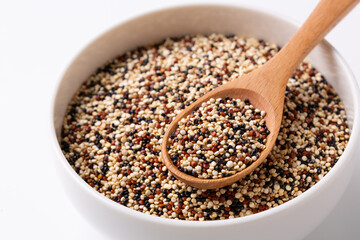 トリコロールキヌア