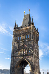 Alter Brückenturm an der Karlsbrücke in Prag, Tschechische Republik