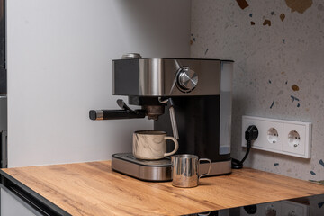 Home cornish coffee machine, making coffee