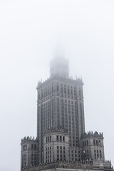 Obraz premium Palace of Culture and Science in Warsaw on a foggy day