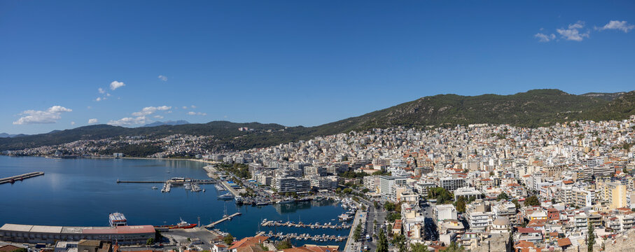 Panoramaansicht von Kavala in Griechenland am Golf von Thasos