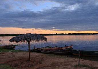 O POR DO SOL NA BEIRA DO RIO S&Atilde;O FRANCISCO