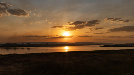 POR DO SOL NO RIO S&Atilde;O FRANCISCO