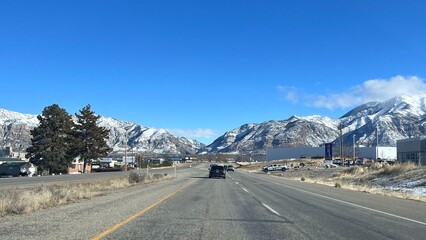 road to the mountains