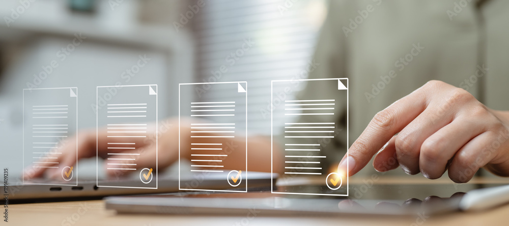 Poster document management, file search and auditing, folder data analysis.