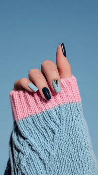 This nail design features a cool gray to deep blue gradient base, highlighted with geometric lines and metallic details to embody the rational and calm nature of the INTJ personality. Each nail transi