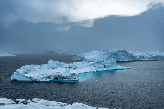 Eisberge im Ilulissat Eisfjord, Gr&ouml;nland