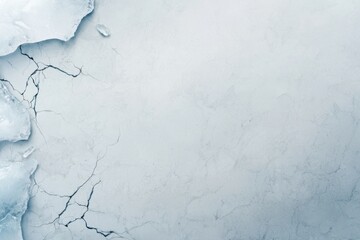 Obraz premium Melting Ice Sheet with Cracks and Flowing Water in Natural Environment