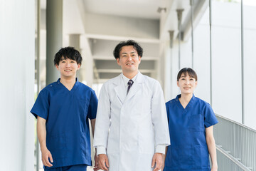 病院にいる医療スタッフ（医師・看護師・医療従事者・大学病院）
