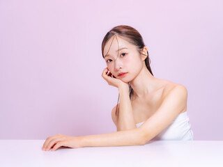 woman, hair removal, waxing, moisturizing, pink, beauty, cosmetics, skincare, natural, korean, japanese, asian, beautiful, cute, body care, self care, facial treatment, small face, esthetics, salon, w