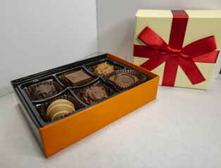 ギフトチョコ