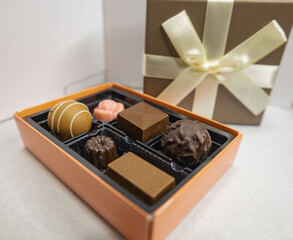 ギフトチョコ