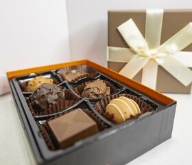 ギフトチョコ
