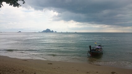 Obraz premium boats on the beach