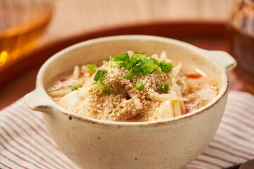 ヘルシーで美味しい豆乳坦々スープ - 冬のダイエットにぴったり