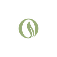 Letter Q Leaf Logo Design. Organic Q Icon