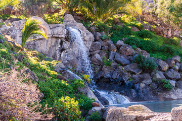 Cascada de agua en un parque p&uacute;blico, en La Matanza, Canarias.