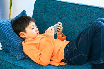 smartphone, smart phone, child, boy, game, internet, video, online, mobile, play, sleep, lie down,...