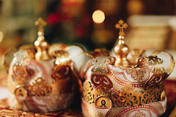Fototapeta premium crowns for church weddings