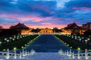 Obraz premium Sunset view of the famous Liberty Square Arch National Concert Hall