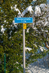 Stra&szlig;enschild Weidenstra&szlig;e