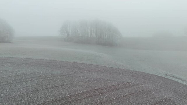 Felder im Odenwald mit Raureif