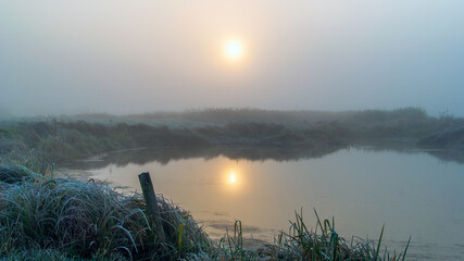Piękno zimowego krajobrazu w dolinie rzeki Narew, Podlasie, Polska © podlaski49