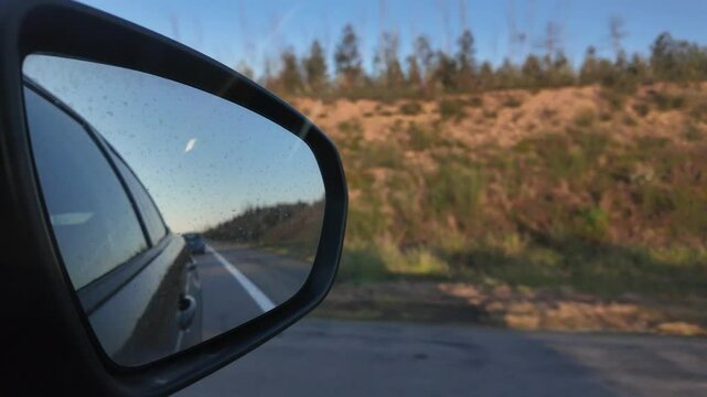 conduzir carro estrada campo