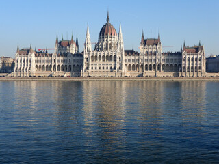 Fototapeta premium Hungary's Parliament building in Budapest by the Danube river