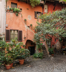 L'Arco degli Acetari, Roma 
