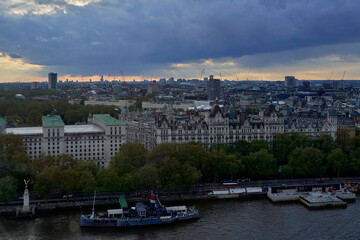 Fototapeta premium Aerial view of London at sunset