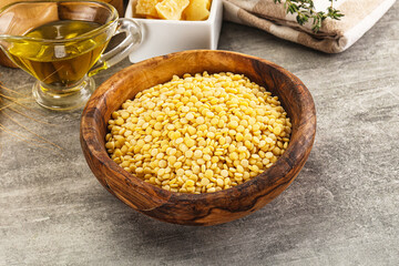 Dry raw wheat pasta - ptitim