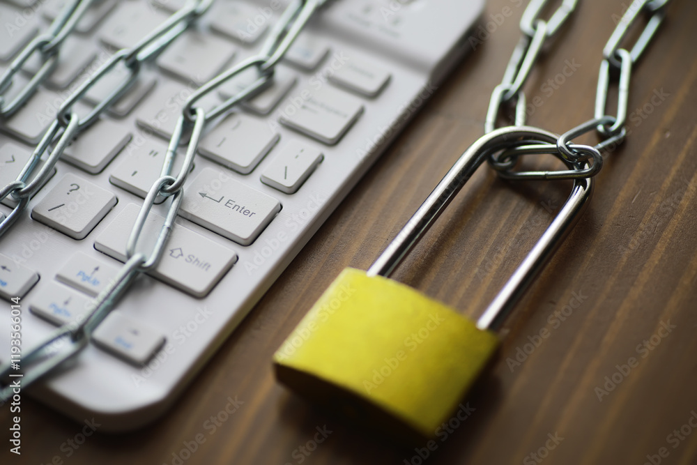 Aufkleber cybersecurity and data protection concept with keyboard and padlock