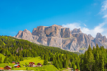 Laghetto Lupo Bianco alpine pass and high mountains, Dolomites, Italy, Europe