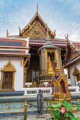 Fototapeta premium Grand Palace and the Temple of the Emerald Buddha - Wat Phra Kaew