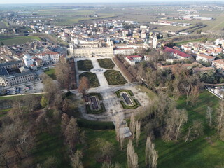 Veduta aerea del Palazzo Ducale di Colorno a Parma e dei suoi giardini, noto anche come Reggia di Colorno, è un edificio nel territorio di Colorno (provincia di Parma), Emilia Romagna, Italia