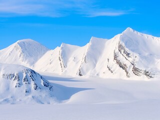 Landscape at pass from Vestre Gronfjorden to Fridtjovbreen, Island of Spitsbergen. Arctic region, Scandinavia, Norway, Svalbard
