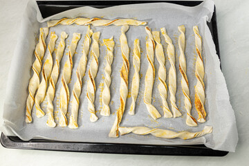 Salty and crispy puff pastry with sesame and chia seeds